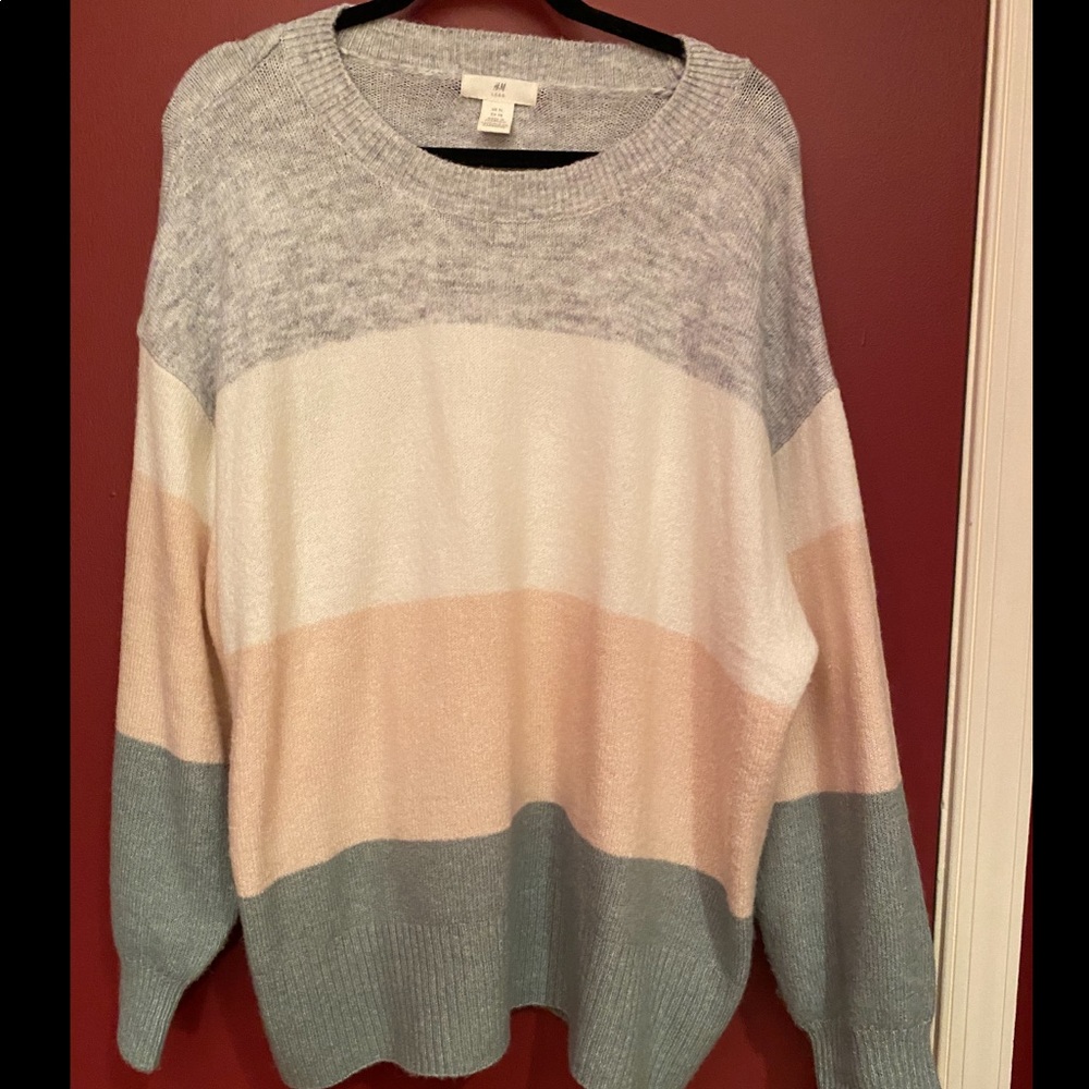 HM sweater